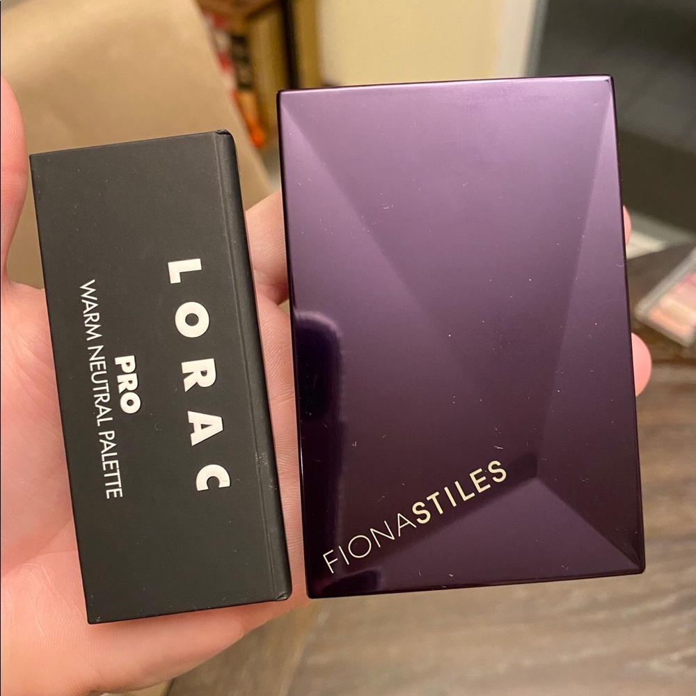 Eyeshadow palette bundle